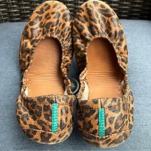 Leopard Tieks